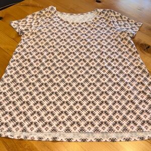 Pure J.Jill Scoop Neck Elliptical Tee. Soft Pink  Geometric Patterned Top